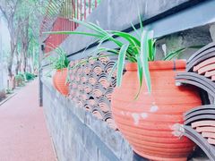 门口的街景-辛记豆汤家常菜(芳草街店)
