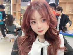 -洛施奇烫发染发沙龙