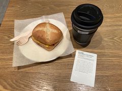 -星巴克臻选(九龙路万科广场店)