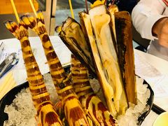 -鲜入围煮花胶鸡海鲜火锅