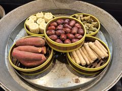 -德彪酒馆围炉串串