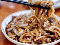 -胡子饮食店