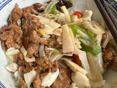 优质莲菜炒肉片泡馍-老西安韩记三鲜煮馍(四府街店)