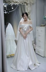 -LOVE SHINE婚纱·红鼎庄龙凤褂·妈妈装定制
