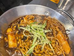 炸酱拉面-富乐满韩国正宗炸鸡韩国料理(虹泉路店)