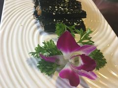 -东口码头·烧鸽子·鱼头泡饼·地方菜(金鹰悦城店)