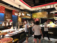 自助取餐区-四海一家自助餐(益田假日广场店)