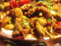 铜锅牛蛙-巴四老城区炭火蛙锅(张江店)