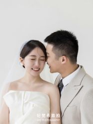 -纪梵希旅拍婚纱摄影(大连总店)
