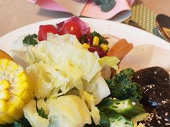 -亮马河饭店翠雅咖啡厅