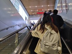 -新百广场(地铁站)