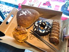 扁桃仁巧克力甜甜圈-多乐之日(和平伊势丹店)