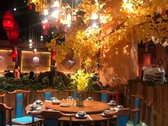 大堂-老滇山寨•云南特色菜•地方菜•民族风情歌舞表演(金碧店)