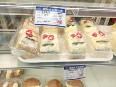 -白玉兰食品甜凤店(合生汇店)