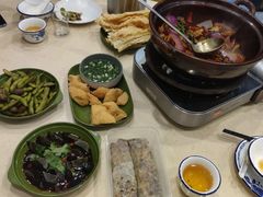 -胡须佬鸡煲四季火锅(龙珠大道店)