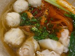 馄饨竹升面-全渔村小海鲜