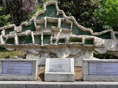 -高荡千年布依古寨旅游景区