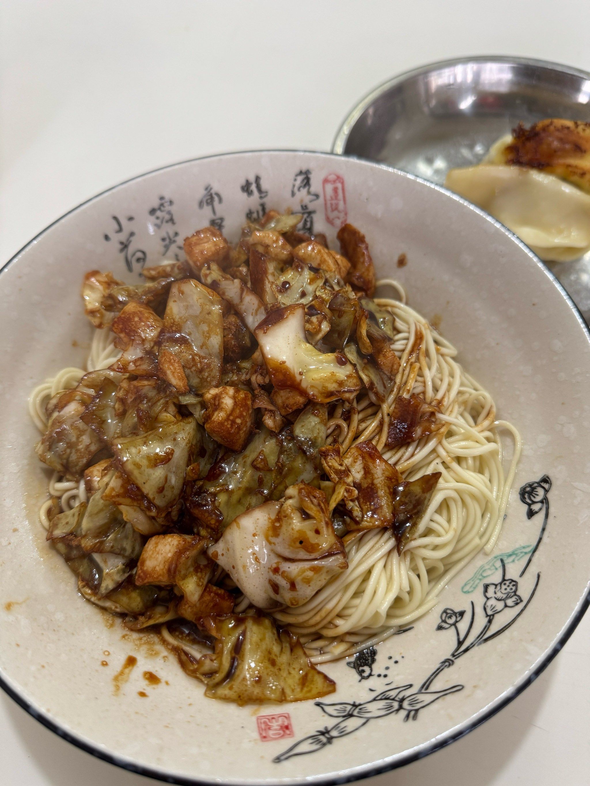 泡菜鸡丁干拌面🍜 酸辣爽口,一碗不够吃
