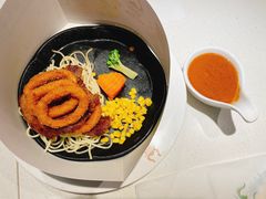 -汤姆家的牛排意面披萨(新城市广场店)