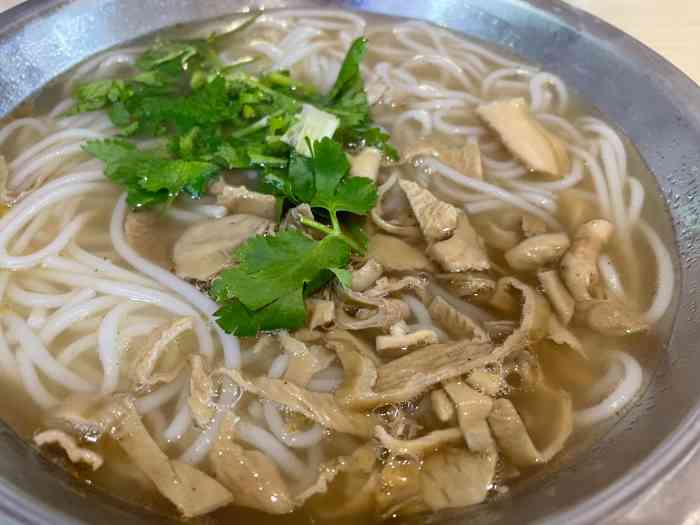 小杂碎羊肉粉面馆-"该店位于共和路和北宁路丁字路口南侧骑楼1.