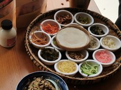 -包整·丝娃娃(一览甲秀楼风景店)