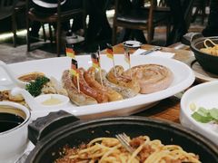 -1886德国汽车餐厅(外滩十六铺码头店)