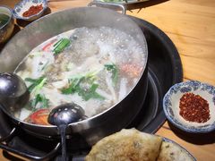 -大众跷脚牛肉馆·非遗传承单位(峨眉山店)