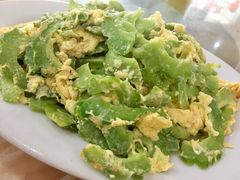 凉瓜炒蛋-九和鸿禧饭店