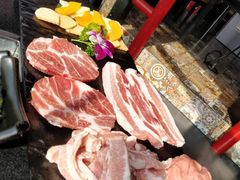 -小黑猪石板烤肉(皇冠花园店)