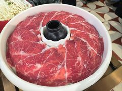 -洪氏嗨捞·广东猪肚鸡·椰子鸡火锅(西咸万象城店)
