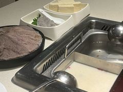 -海底捞火锅鲜切牛肉主题店(长寿路店)