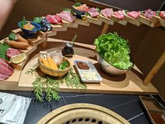-山川小町·极番烧肉(新地假日广场店)