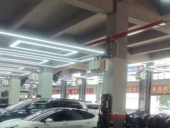 -哈贝卡汽车服务连锁(高新二路店)