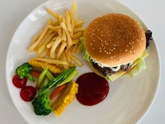 汉堡套餐-贝林大翅鲸简餐厅(国家海洋博物馆店)