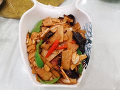 -椿记烧鹅(建干路店)