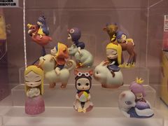 -泡泡玛特POPMART(蓝色港湾店)