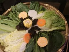 -尚尚仙·酸汤猪手·猪肚鸡火锅(华联万柳购物中心店)