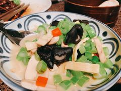 菜心炒口蘑-湖滨28中餐厅·西湖宴·杭州君悦酒店