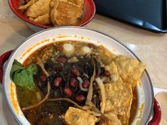-丽丽三鲜螺蛳粉(田林路店)
