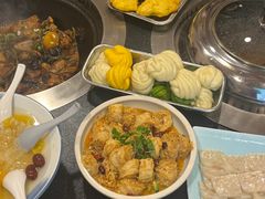 -锅老头海鲜铁锅炖