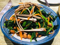 -巴依兄弟西域美食(机场店)