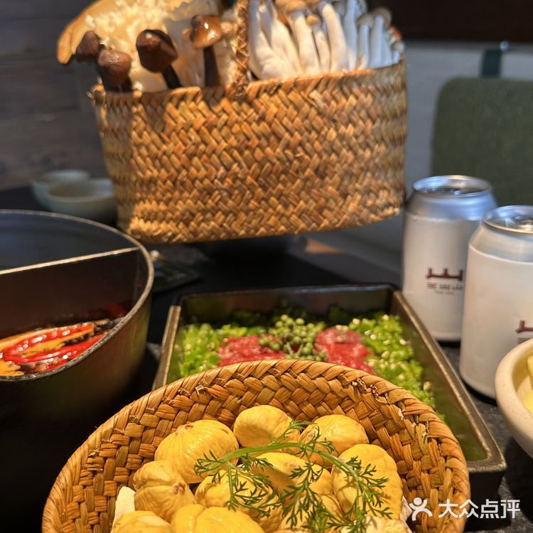 三出山火锅的性价比也超高！价格实惠，份量十足