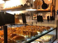 面包甜点陈列柜-仙峰天然面包(迎宾路店)