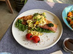 -HIGH FIVE哈福手工汉堡(桂林路店)