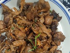 -八两八金·莱芜特色炒鸡(市南漳浦路店)