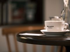 -Café Monson