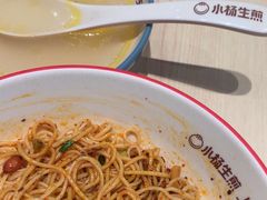 -小杨生煎(金山百联购物中心3楼店)