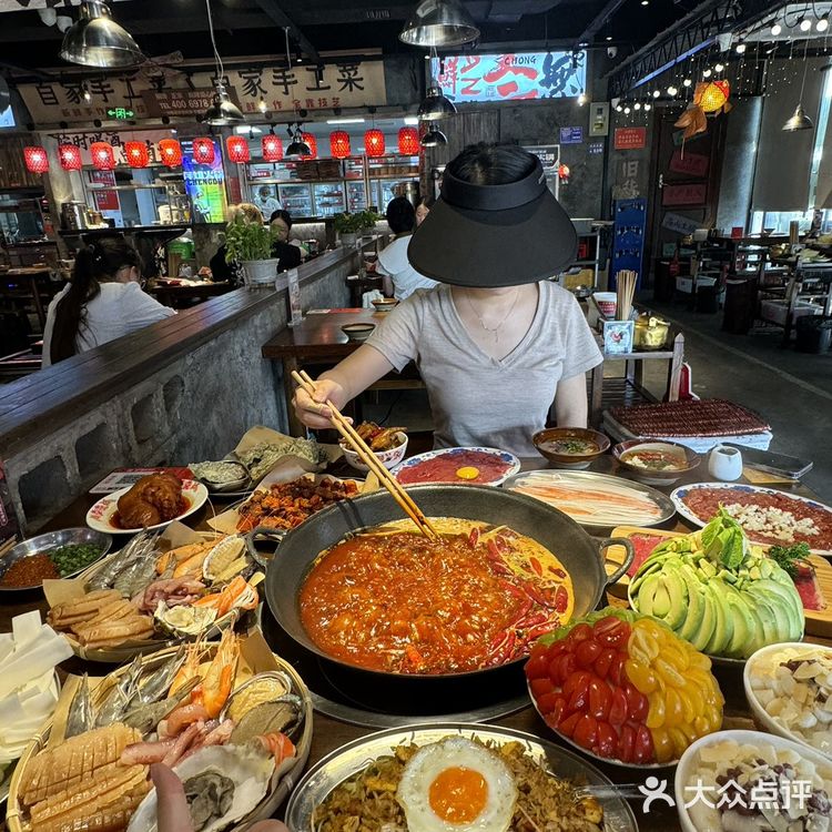 真的是江汉路最好吃的重庆火锅！！！