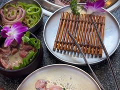 -红泥小火炉·东北泥炉烤肉(天一旗舰店)