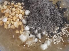 -正南齐北·老街糯米团(洪崖洞店)